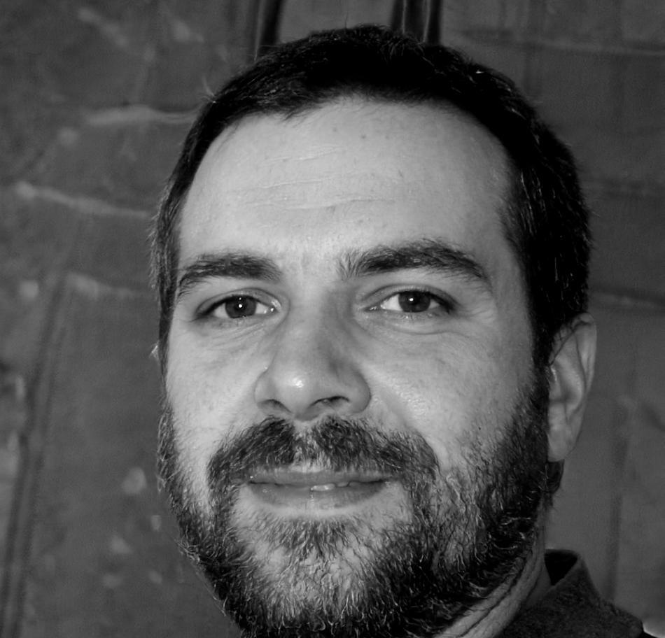 Ritratto di Valerio Tassone, esperto software budget